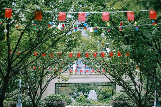 1759890033716173.png 地產集團.png